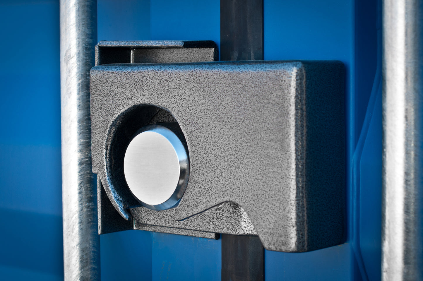 Stlbx Bolt-On Puck Lock Box (install not included)